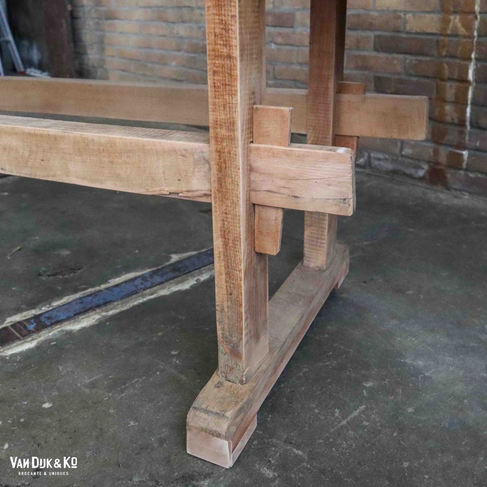Vintage werkbank met bankschroeven - Afbeelding 9