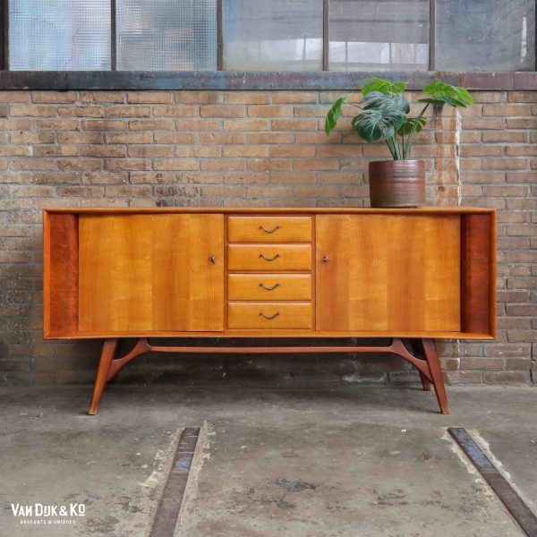 Vintage dressoir