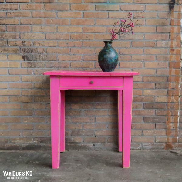 roze brocante tafeltje