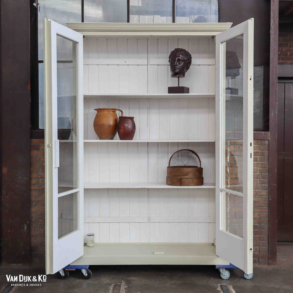Hoge kast met serre deuren - Afbeelding 3