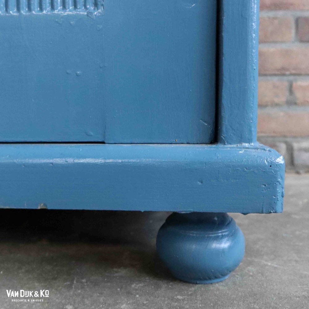 Blauwe eendeurs linnenkast - Afbeelding 10