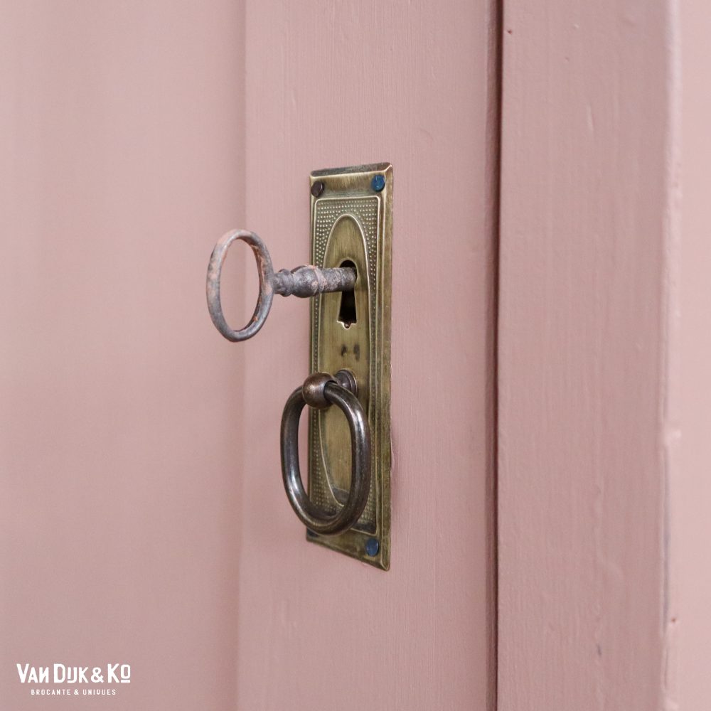 Roze eendeurs linnenkast - Afbeelding 5