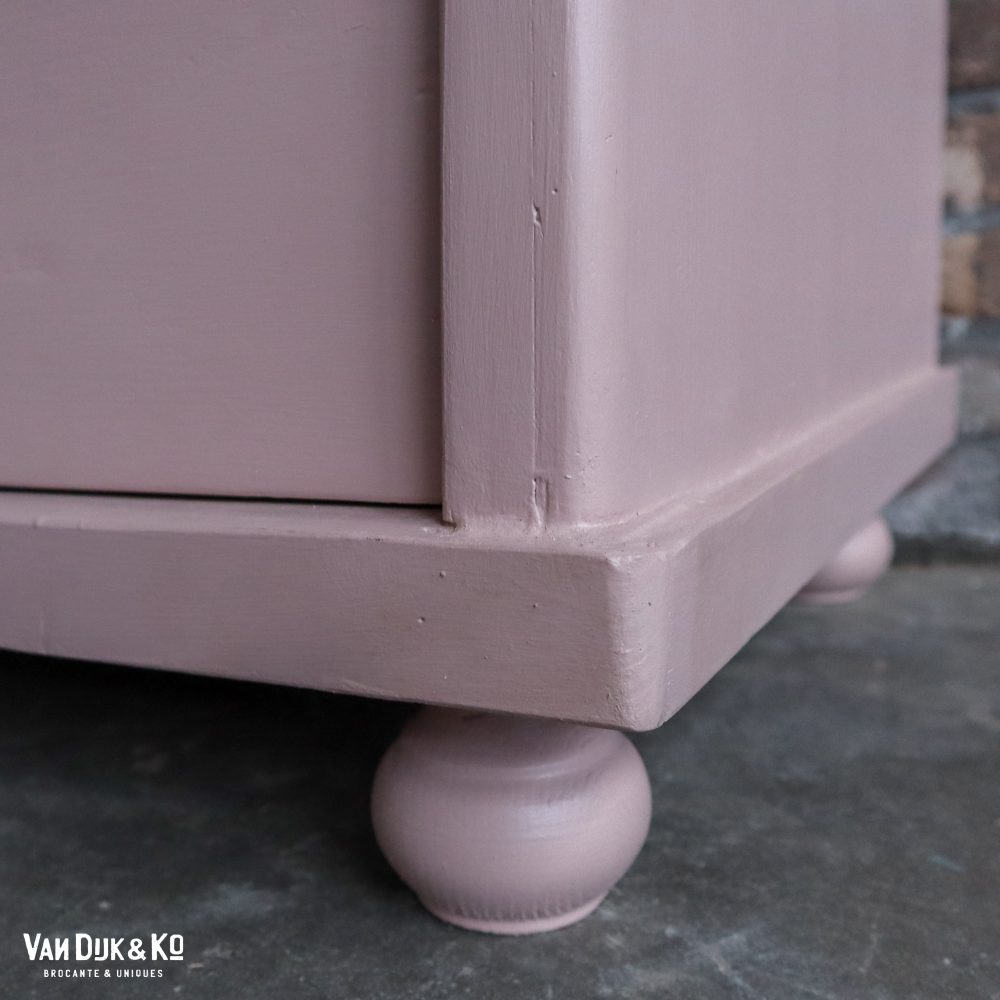 Eendeurs roze linnenkast - Afbeelding 8