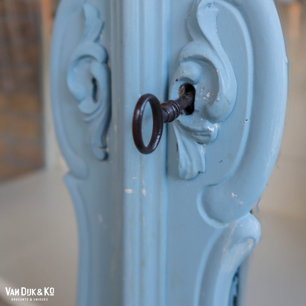 Brocante vitrinekast met kuif - Afbeelding 7