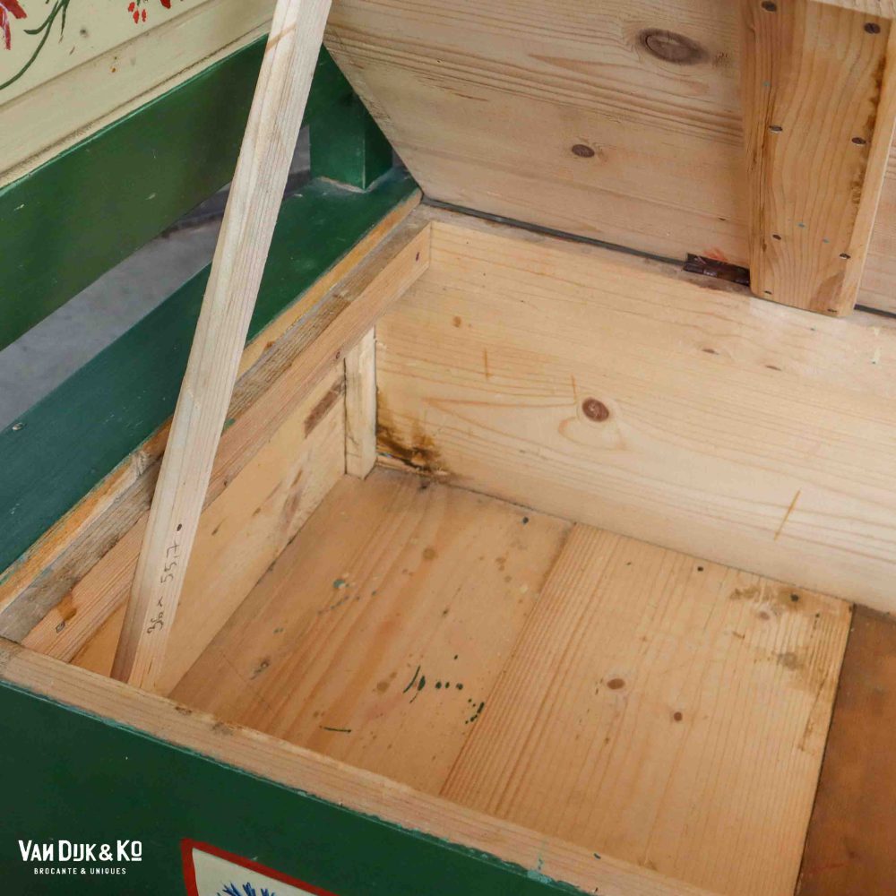 Beschilderde groene klepbank - Afbeelding 3