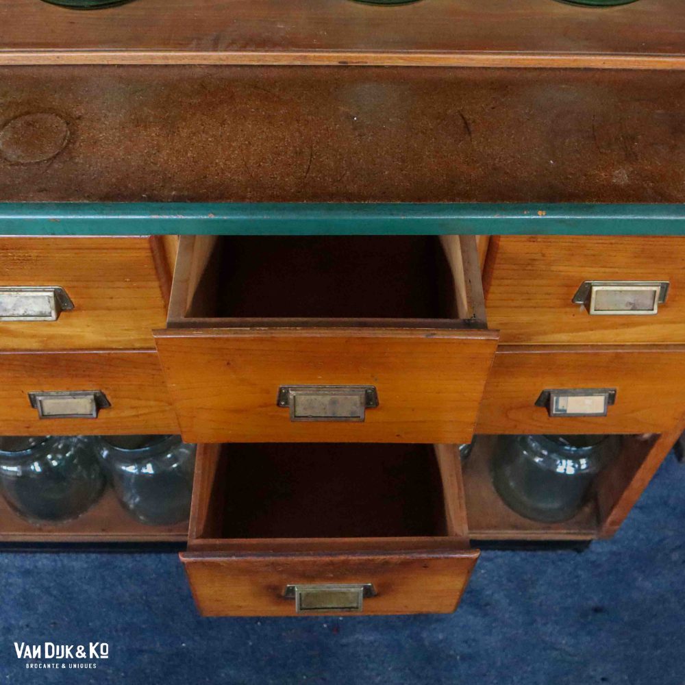 Vintage winkelkast - Afbeelding 11