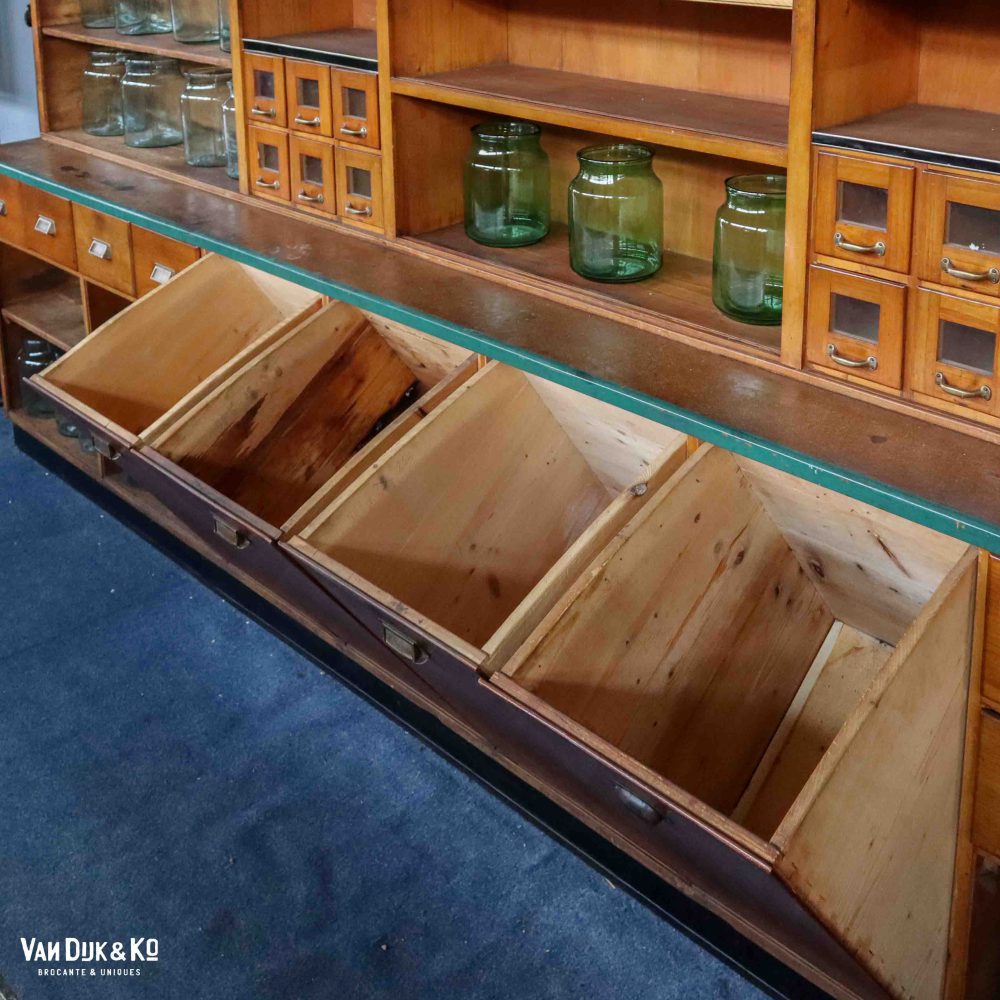 Vintage winkelkast - Afbeelding 8