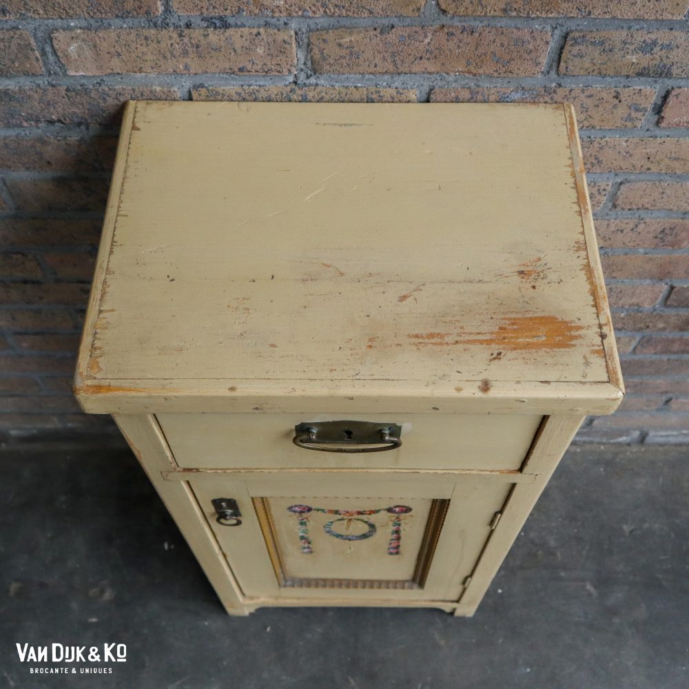 Brocante nachtkastje - Afbeelding 4