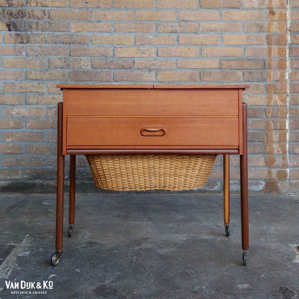 Vintage naaikastje - Afbeelding 2