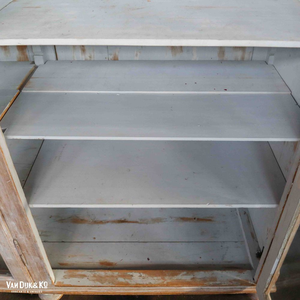 Brocante driedeurs vitrinekast - demontabel - Afbeelding 10