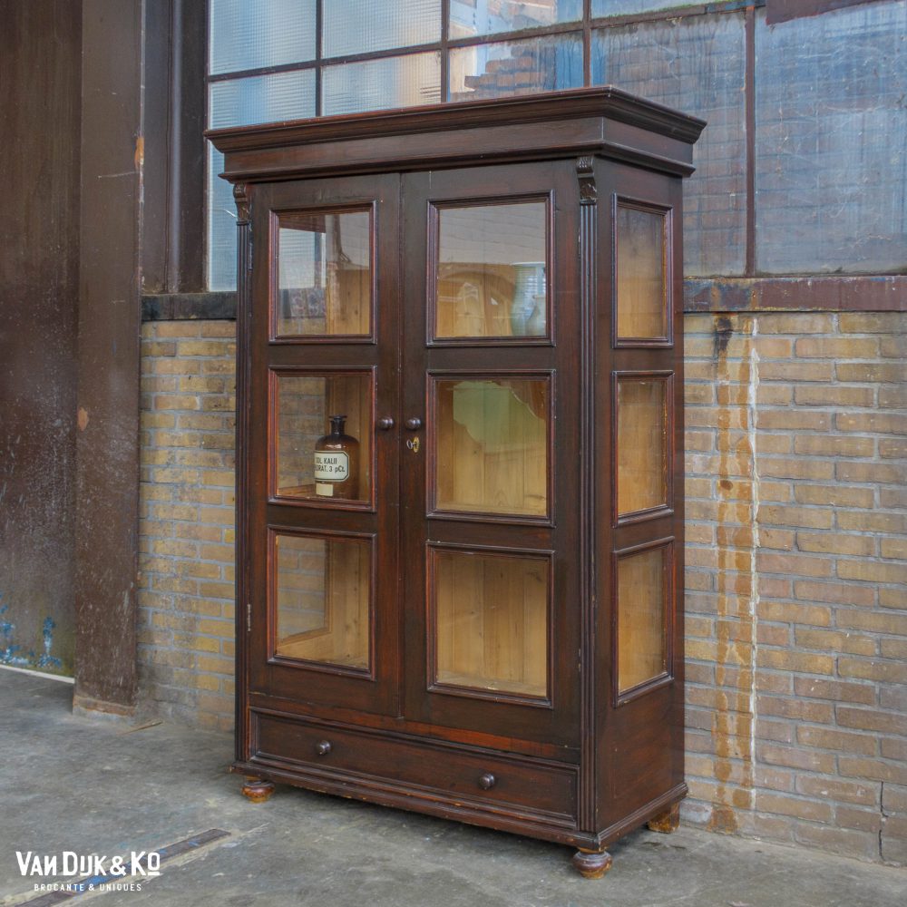 Bruine brocante vitrinekast - Afbeelding 2