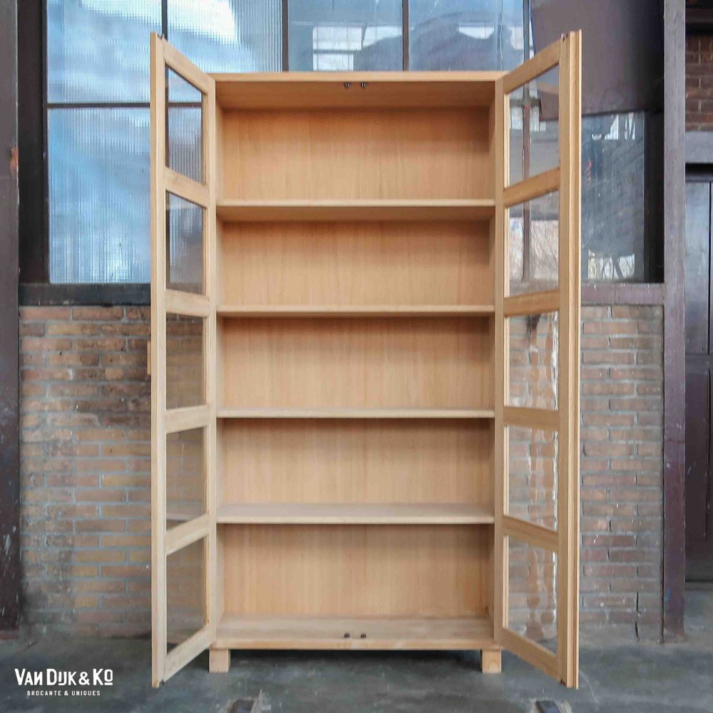 Eikenhouten vitrinekast - Afbeelding 3