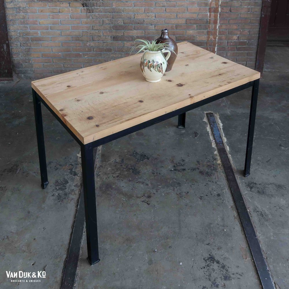 Industriële tafel met houten blad - Afbeelding 2