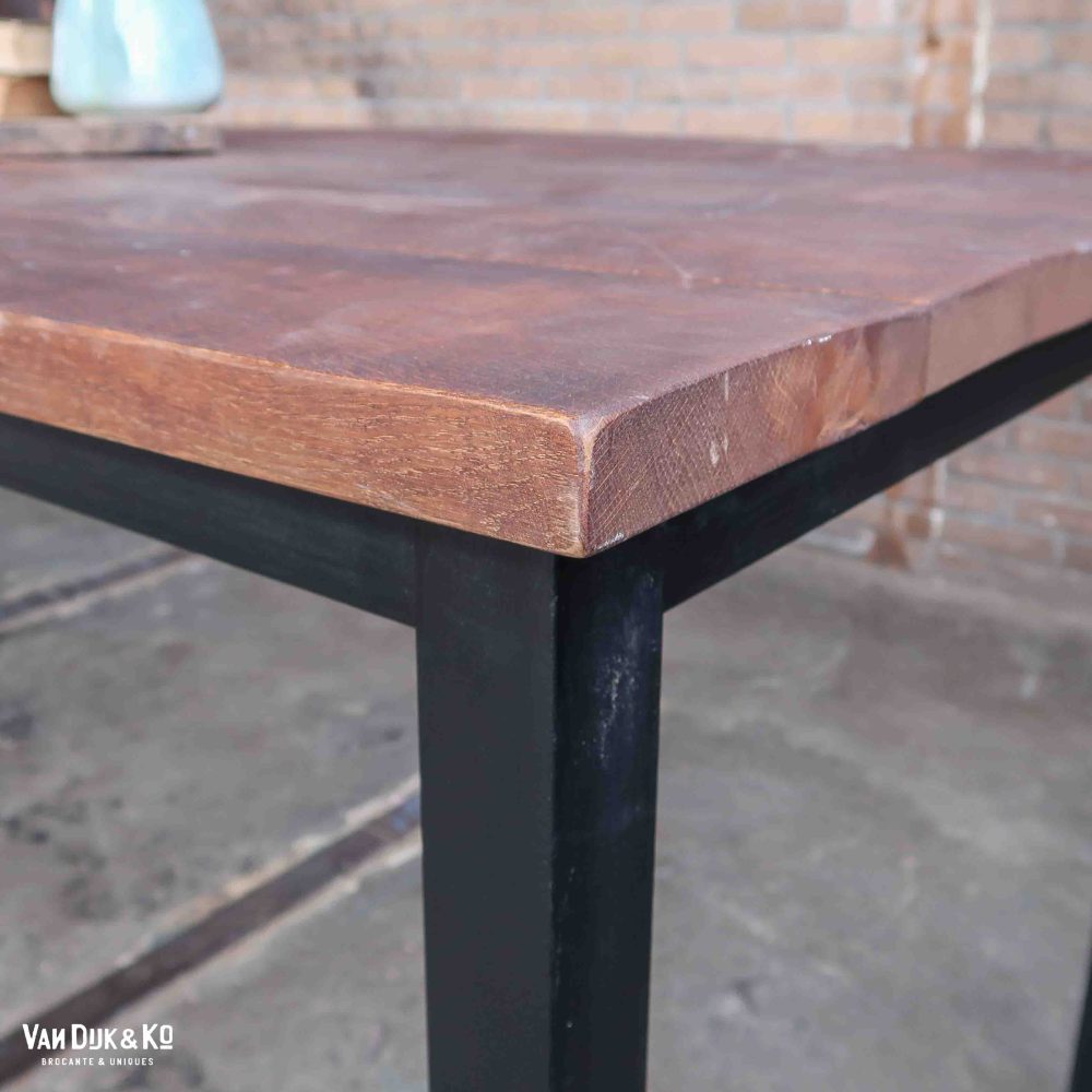 Industriële tafel met houten blad - Afbeelding 6