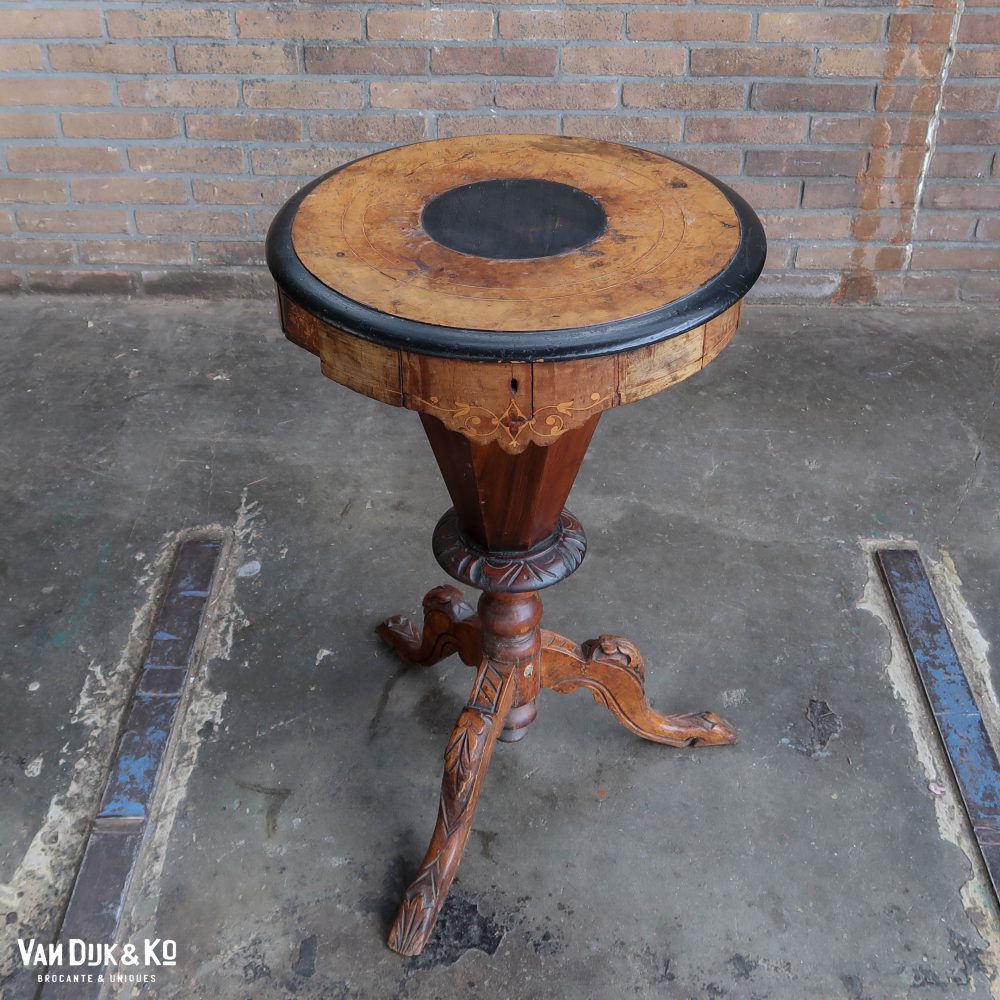 vintage naaitafeltje rond - Afbeelding 3