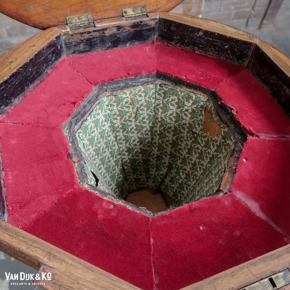 vintage naaitafeltje rond - Afbeelding 7