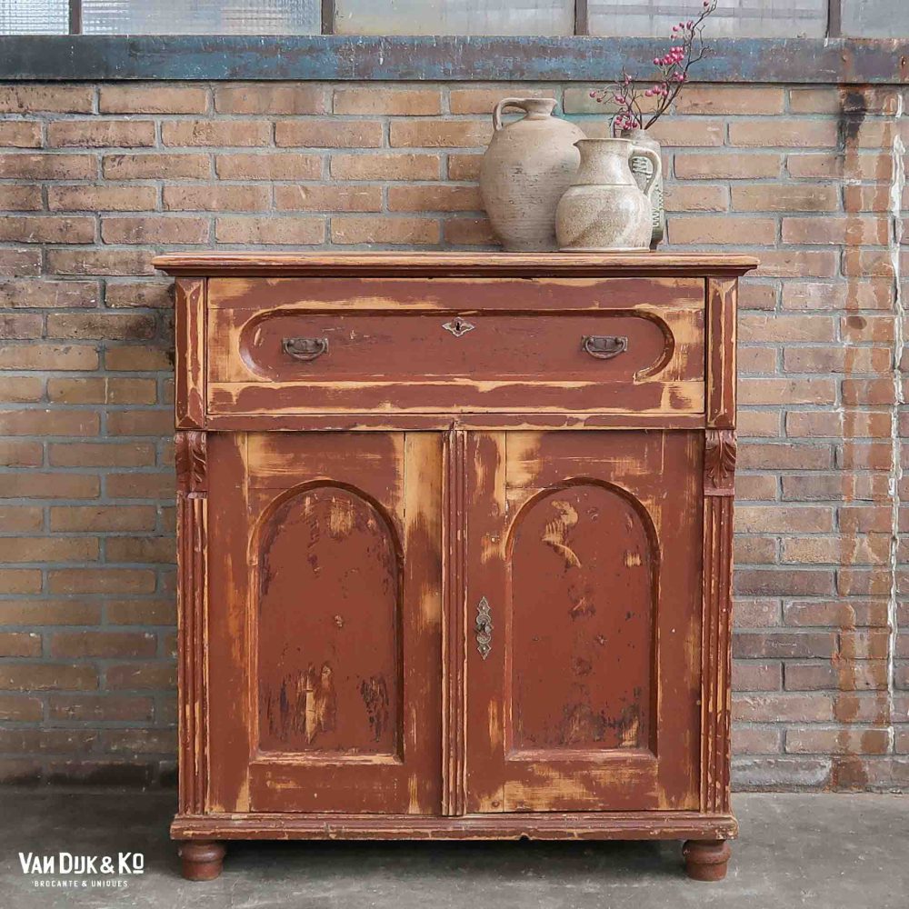 Brocante bruine commode