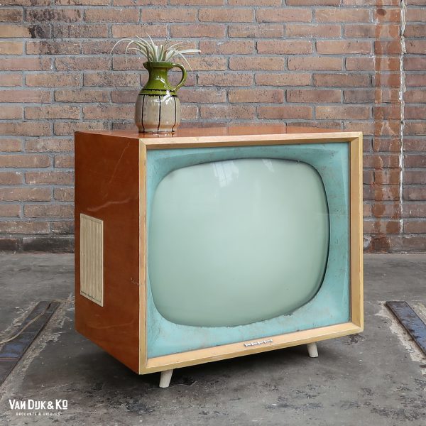Vintage Tesla tv