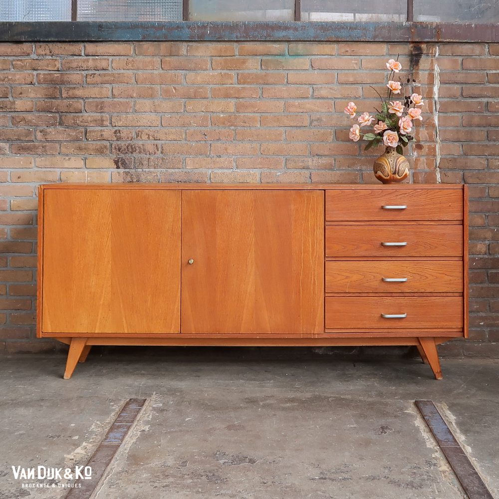 Vintage dressoir - Jiroutek