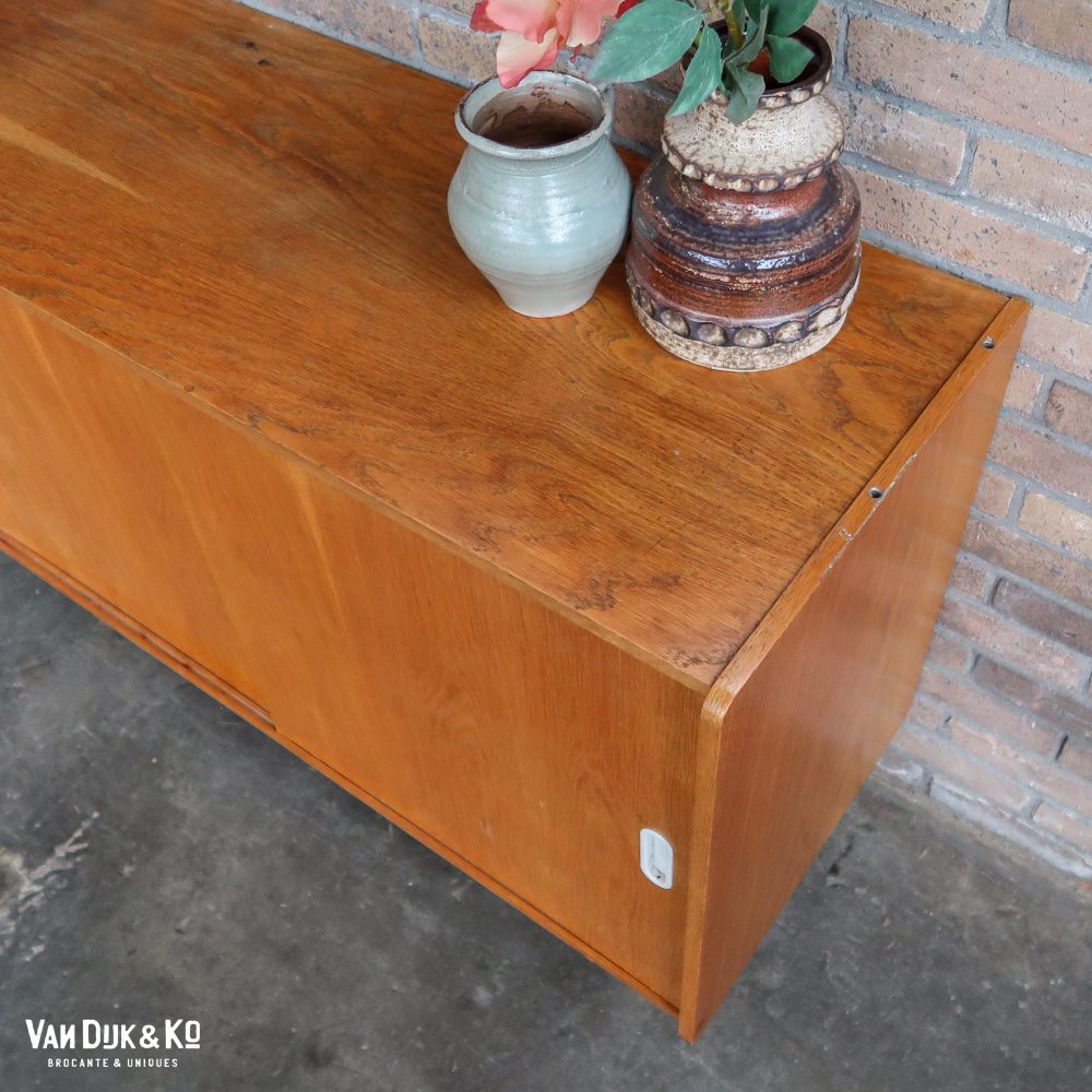 Vintage dressoir - Jiroutek - Afbeelding 4