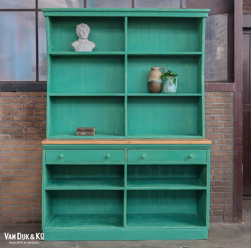 brocante winkelkast