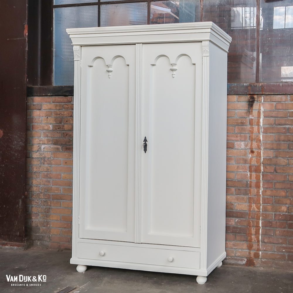 Witte linnenkast - Afbeelding 2