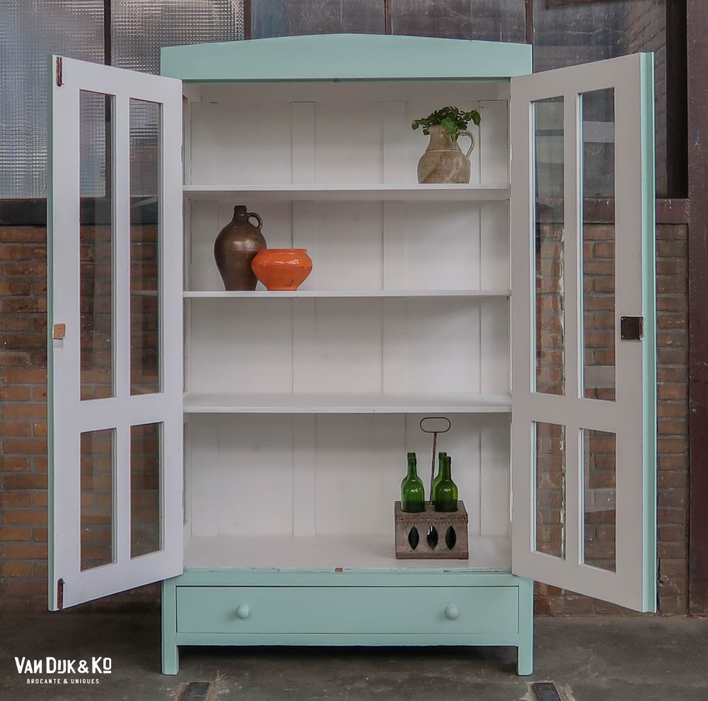 Brocante lichtblauwe vitrinekast - Afbeelding 3