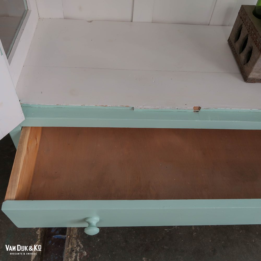 Brocante lichtblauwe vitrinekast - Afbeelding 6