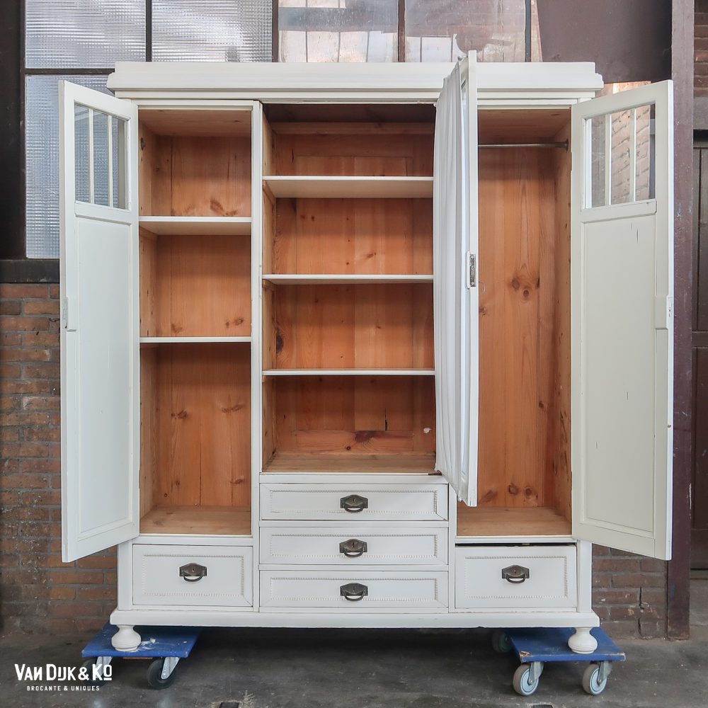 Driedeurs brocante kast - Afbeelding 3