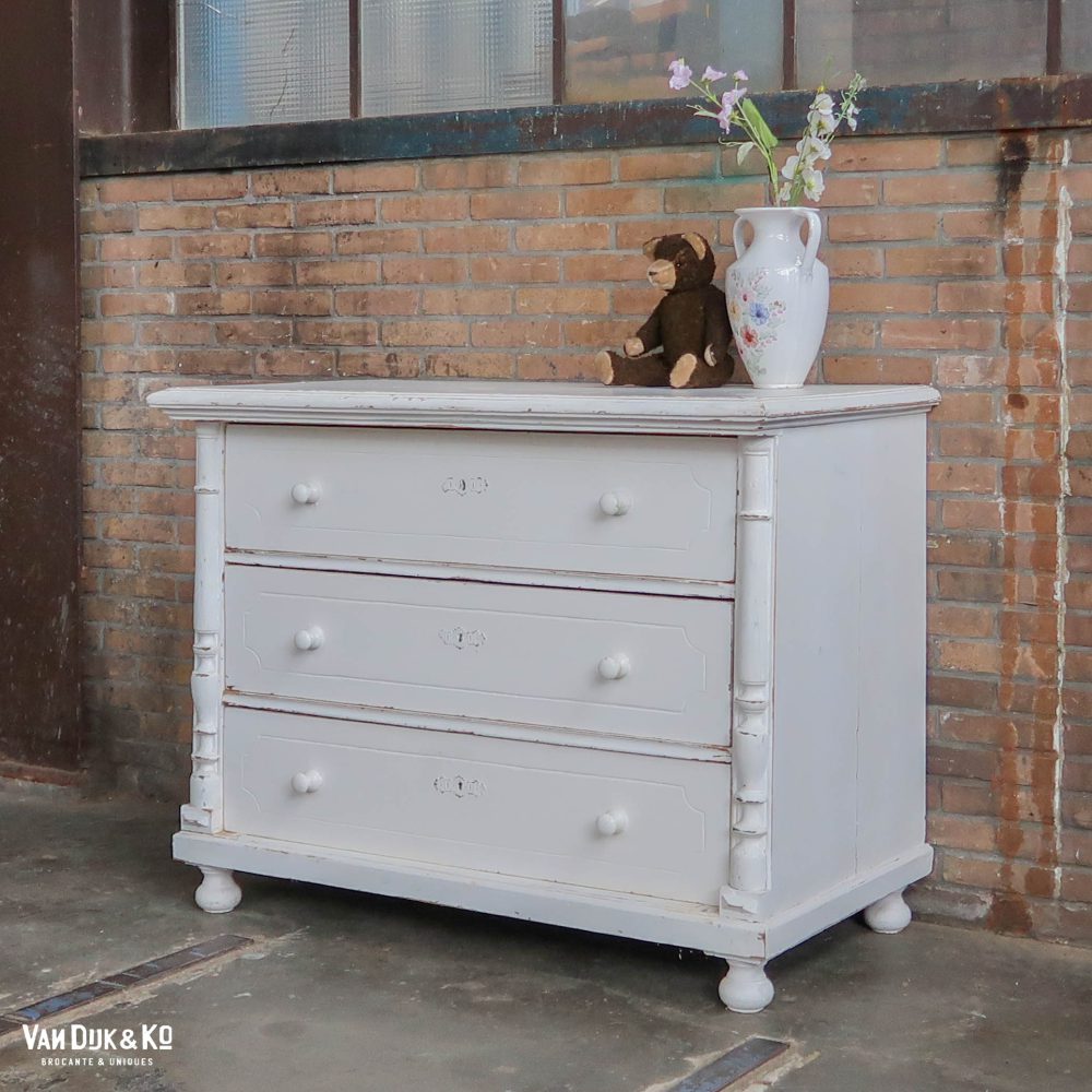 Brocante witte ladekast – Bild 2