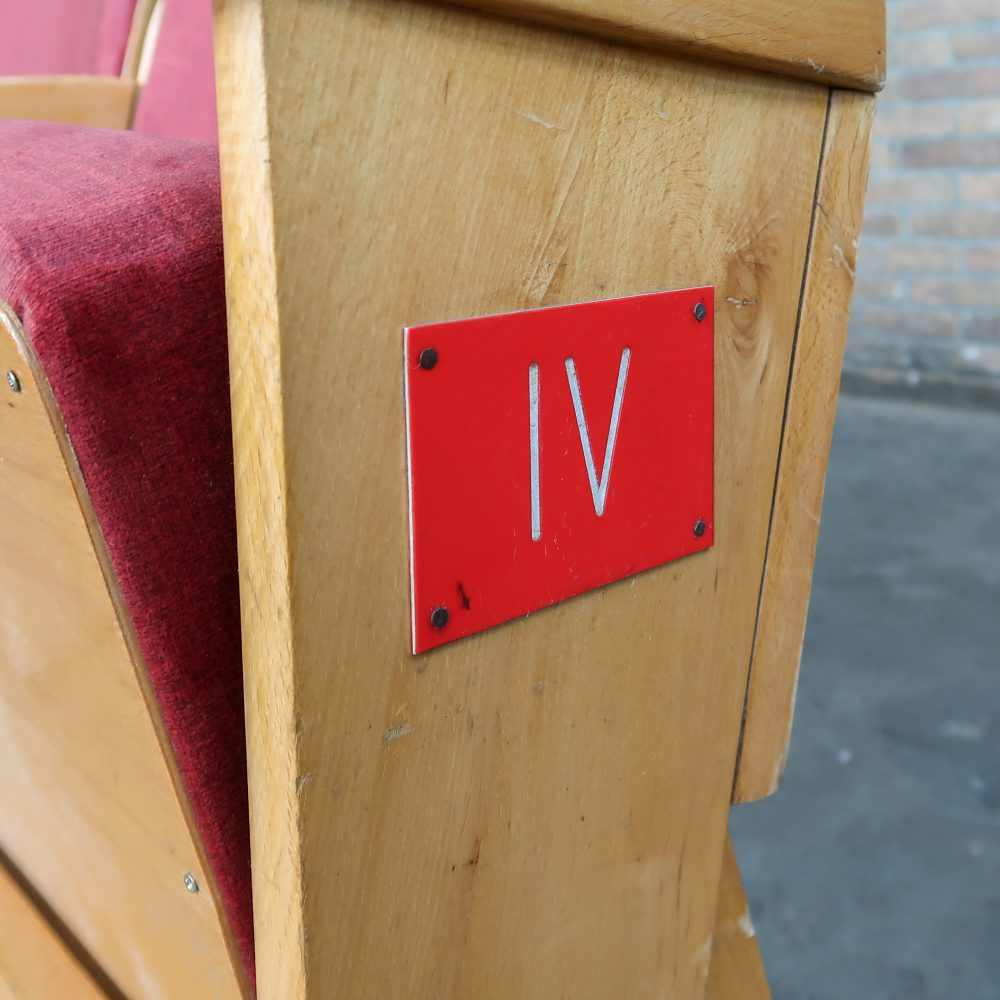 Vintage bioscoopstoelen - Afbeelding 8