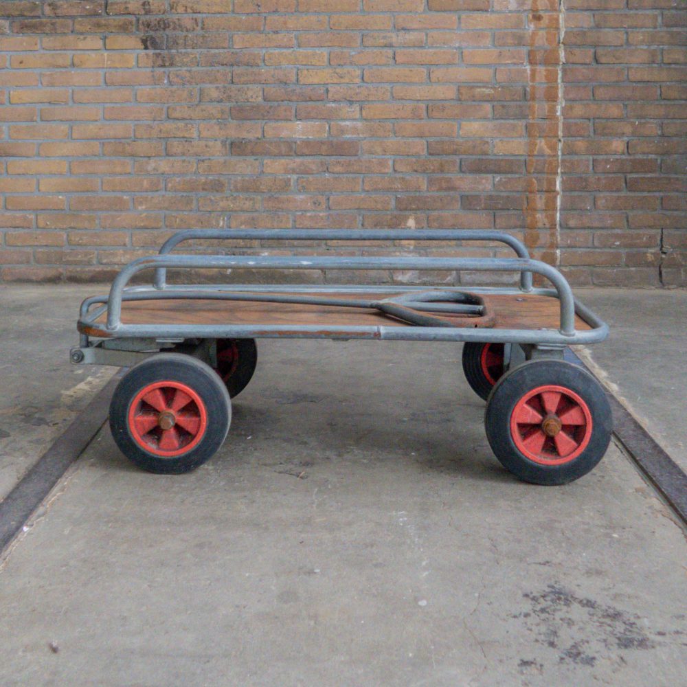 Industriële vintage trekwagen - Afbeelding 4