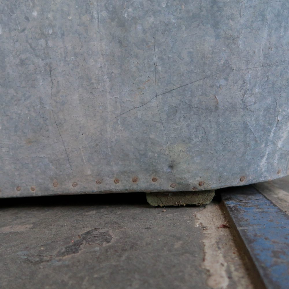 zinken bad op houten pootjes - Afbeelding 9