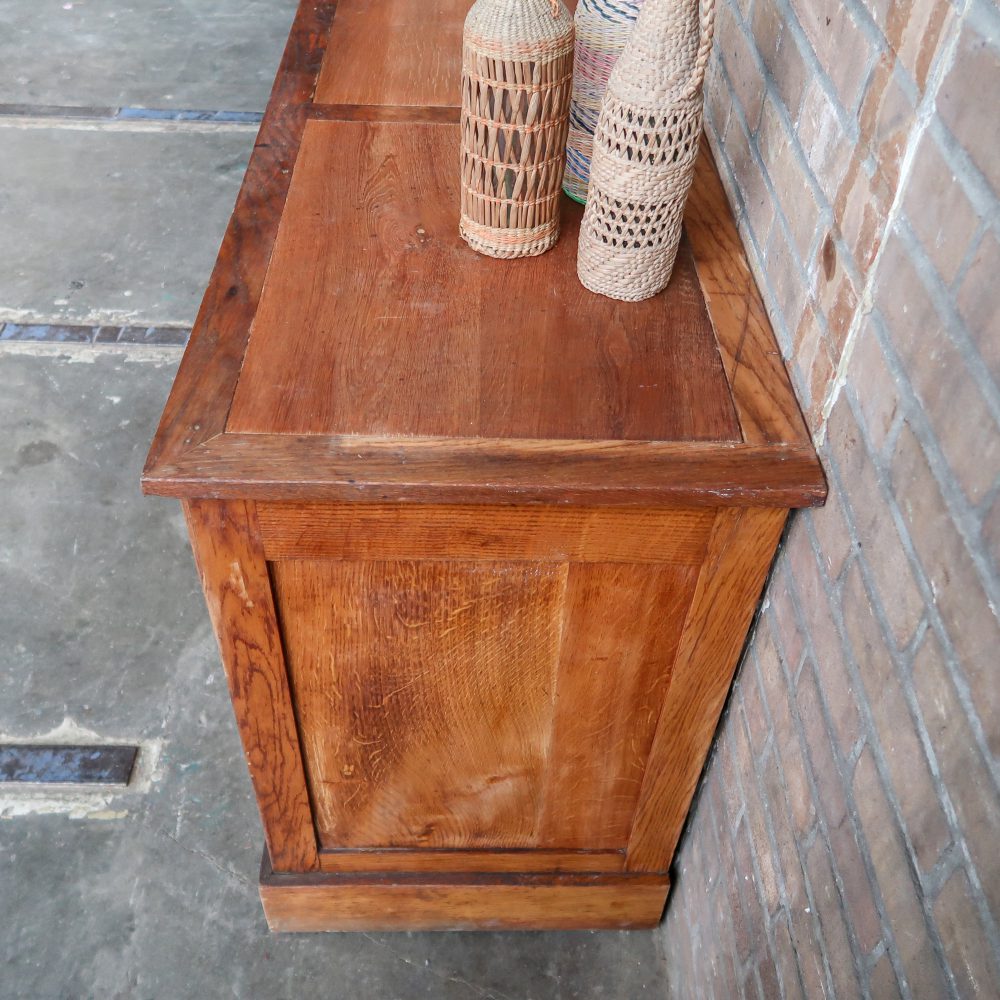 Vintage dressoir met uitschuifbare planken - Afbeelding 10