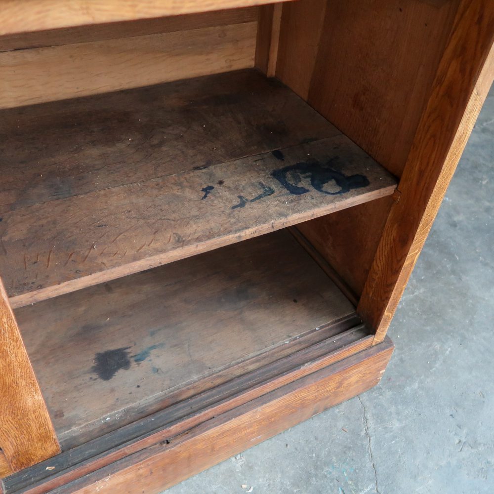 Vintage dressoir met uitschuifbare planken - Afbeelding 14