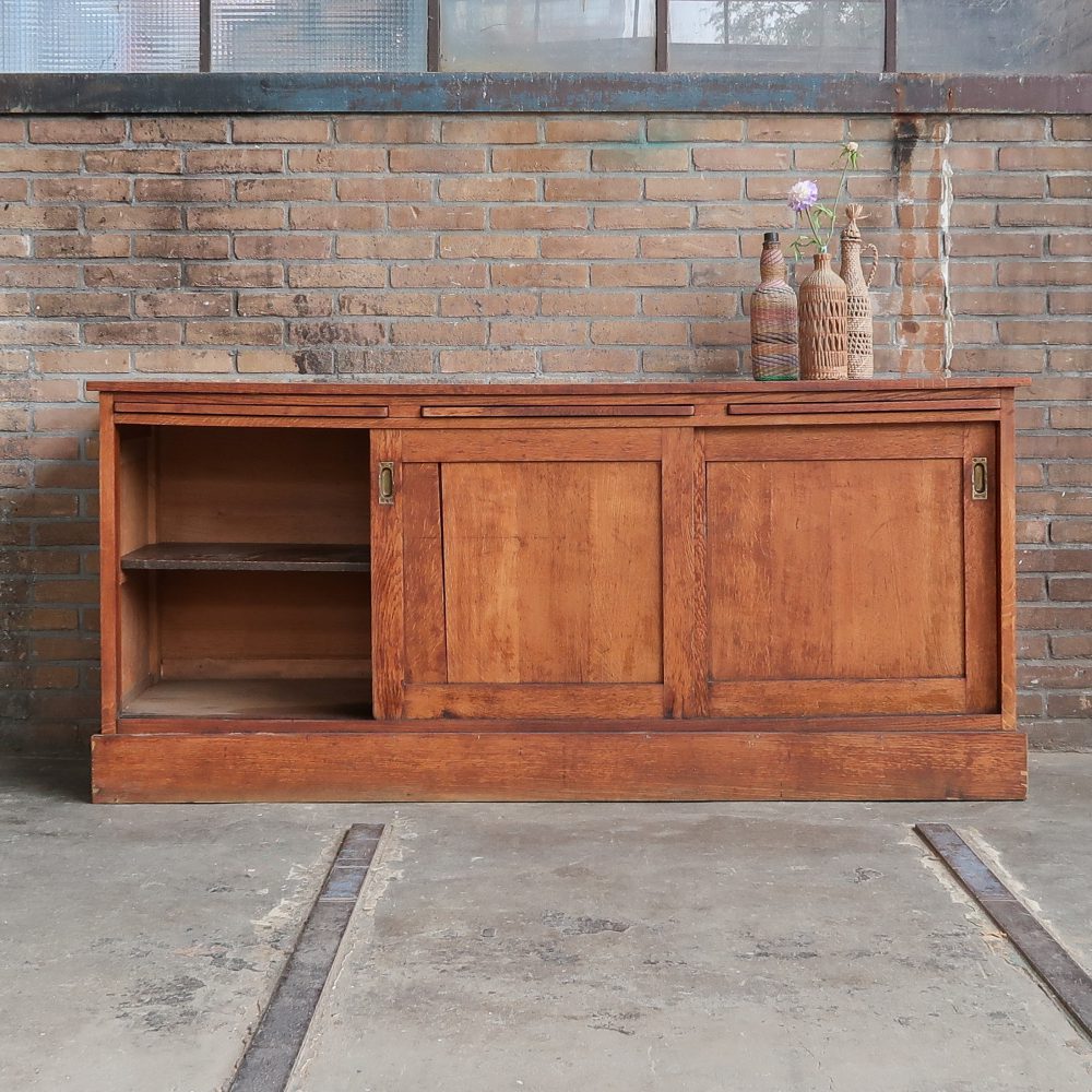 Vintage dressoir met uitschuifbare planken - Afbeelding 4