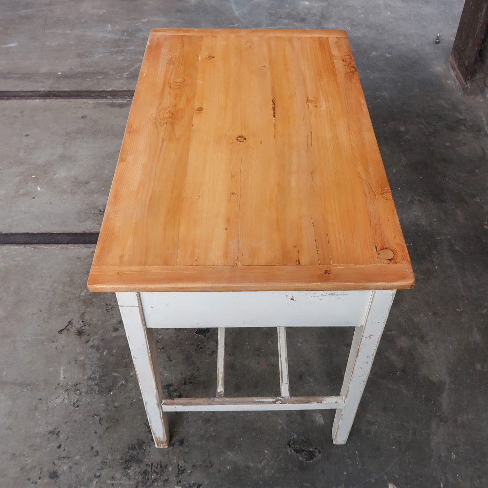 Brocante tafeltje met uitschuifbare plank - Afbeelding 4