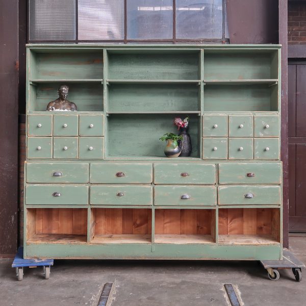 Brocante winkelkast