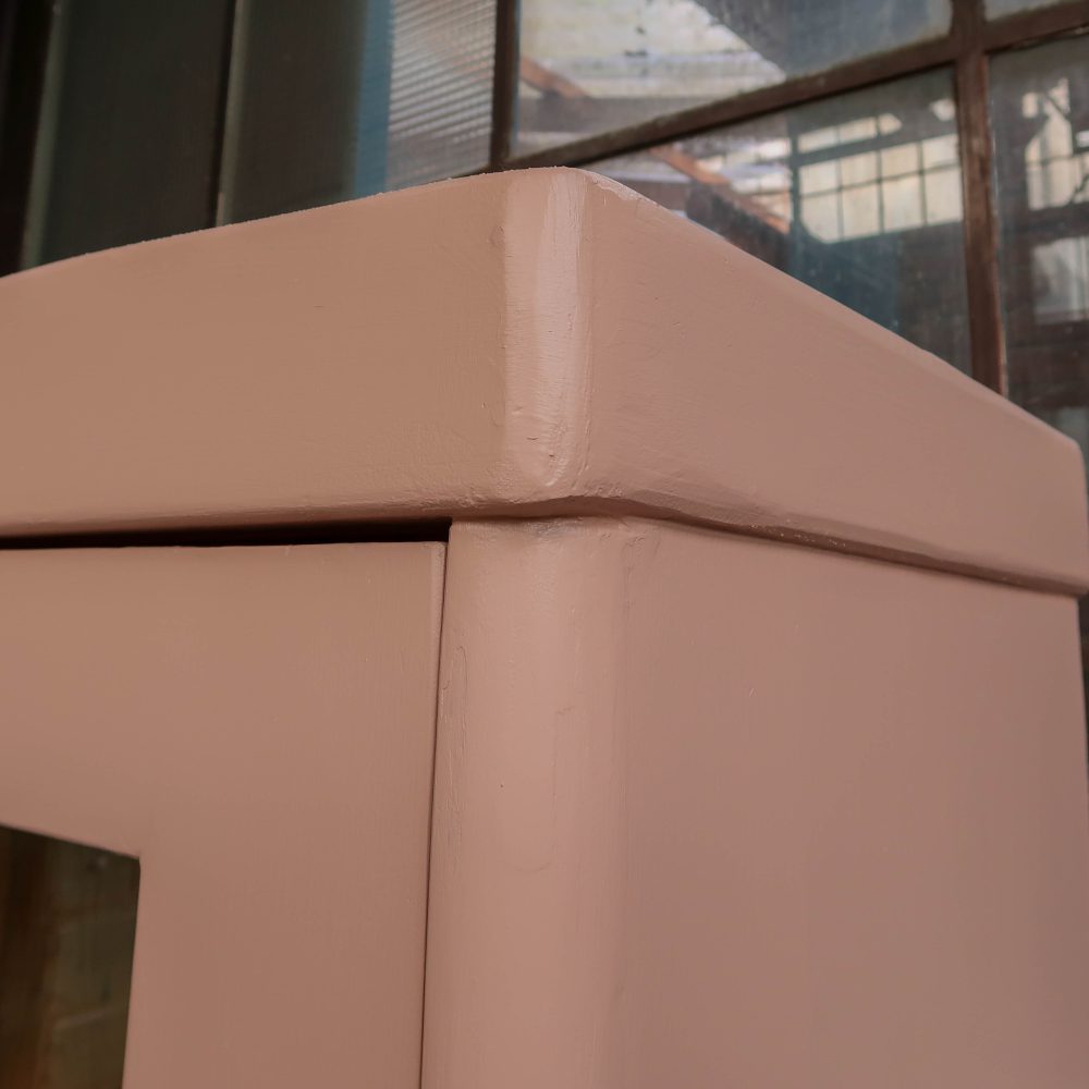 Roze eendeurs vitrinekast - Afbeelding 5