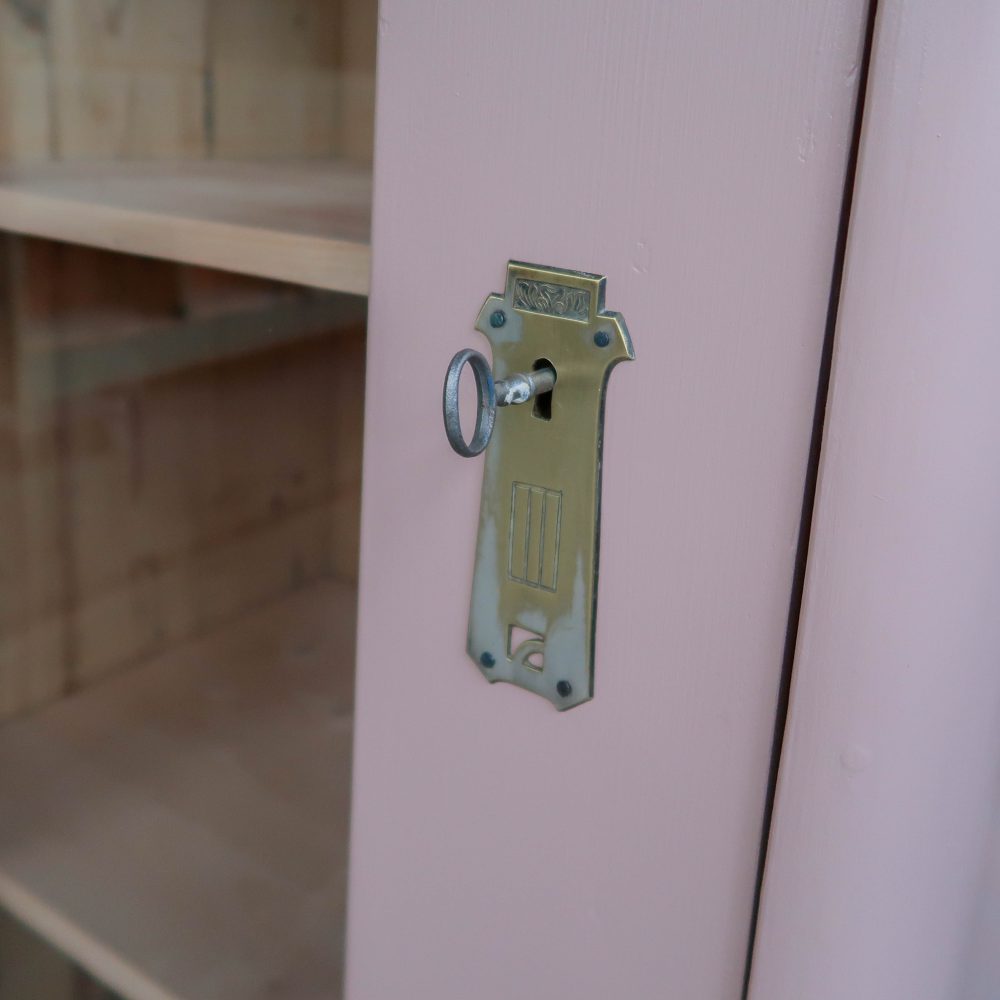 Roze eendeurs vitrinekast - Afbeelding 6