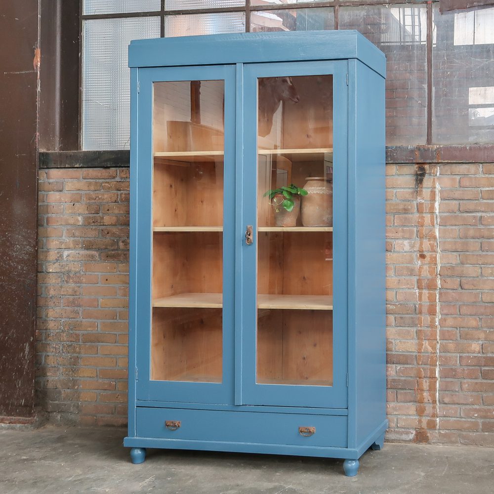 Brocante blauwe vitrinekast - Afbeelding 2