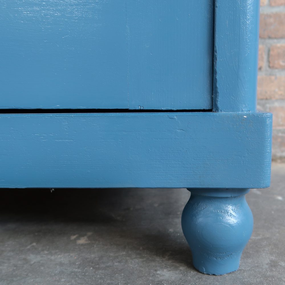 Blauwe eendeurs linnenkast - Afbeelding 8