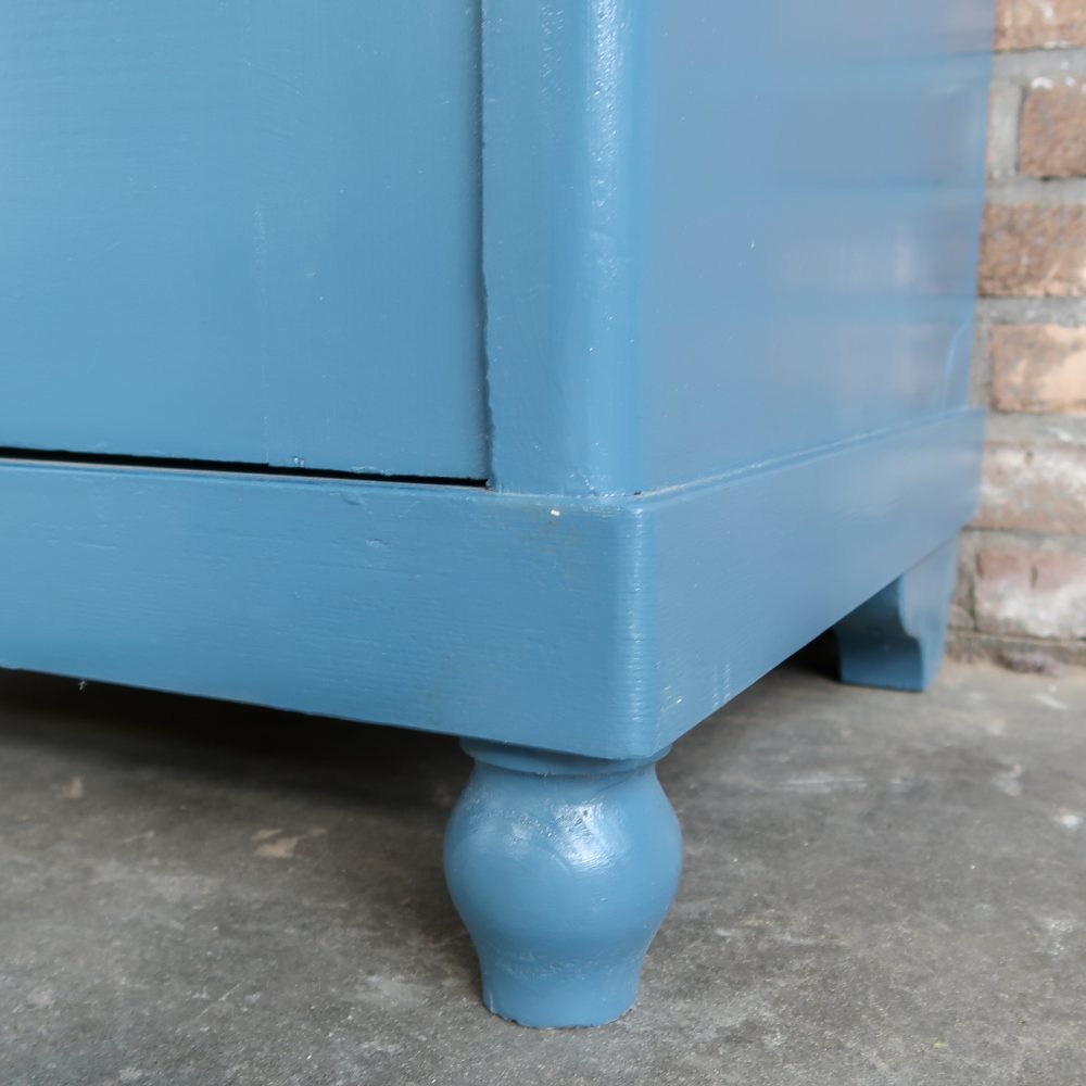 Blauwe eendeurs linnenkast - Afbeelding 9