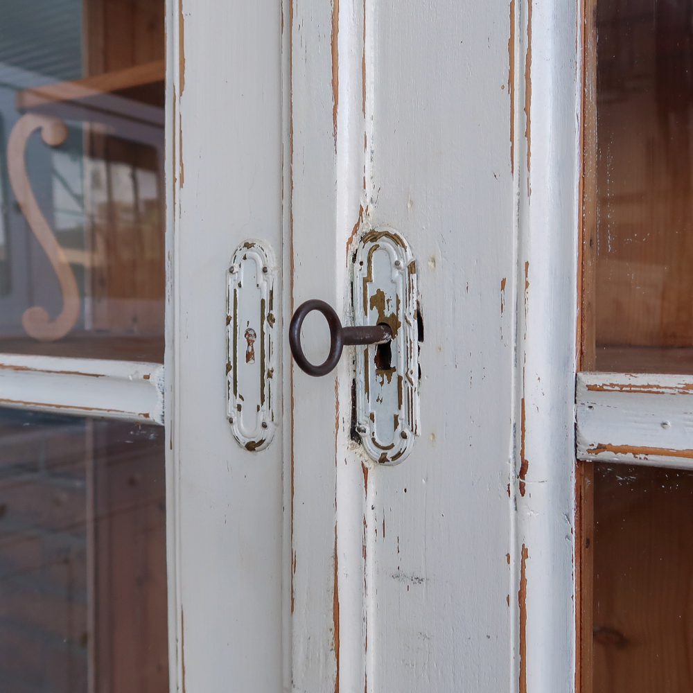 Brocante witte buffetkast - Afbeelding 6