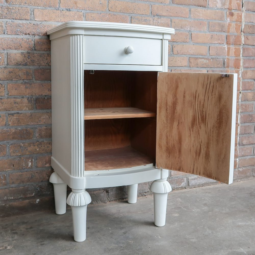 Brocante nachtkastje - Afbeelding 3