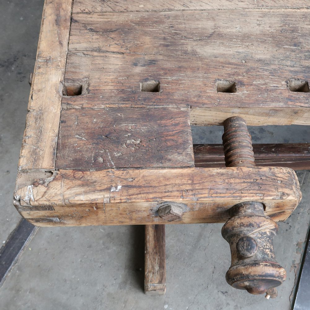 Vintage werkbank met bankschroeven - Afbeelding 3