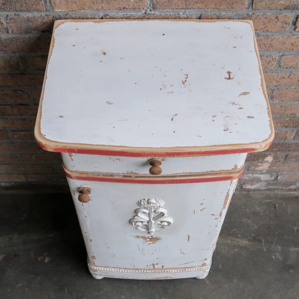 Brocante nachtkastje - Afbeelding 4