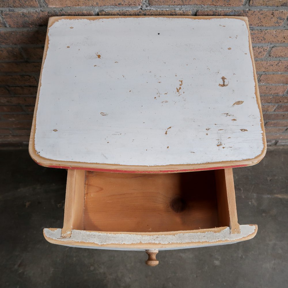 Brocante nachtkastje - Afbeelding 5