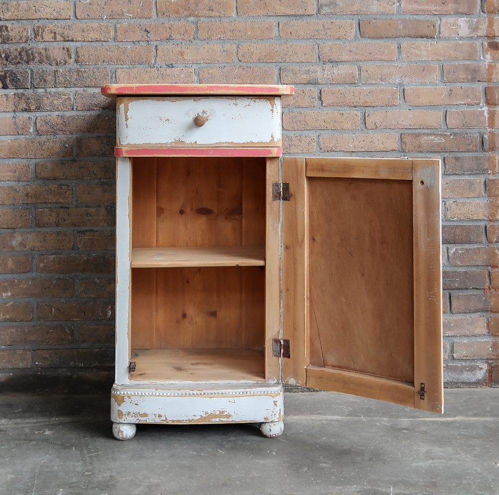 Brocante nachtkastje - Afbeelding 3