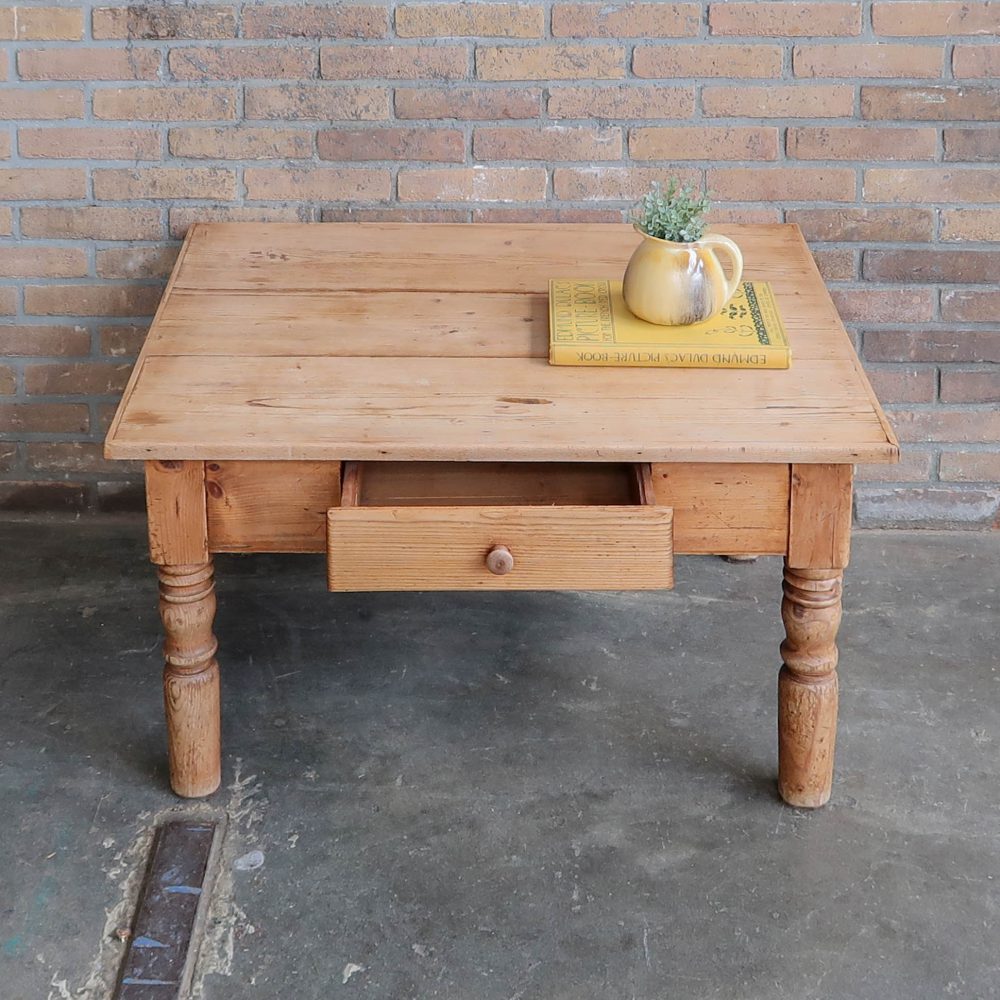 Vintage salontafel van grenen - Afbeelding 4